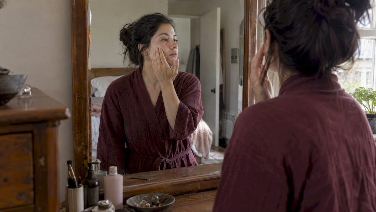 7 Steps to Glowing Skin: A Gentle Botanical Routine for Sensitive Skin